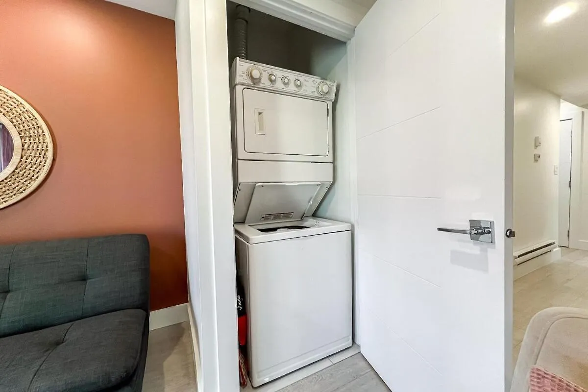 Apartmán Chic Hideaway-King Bed-Fireplace-Dt-Wem-Garage Edmonton